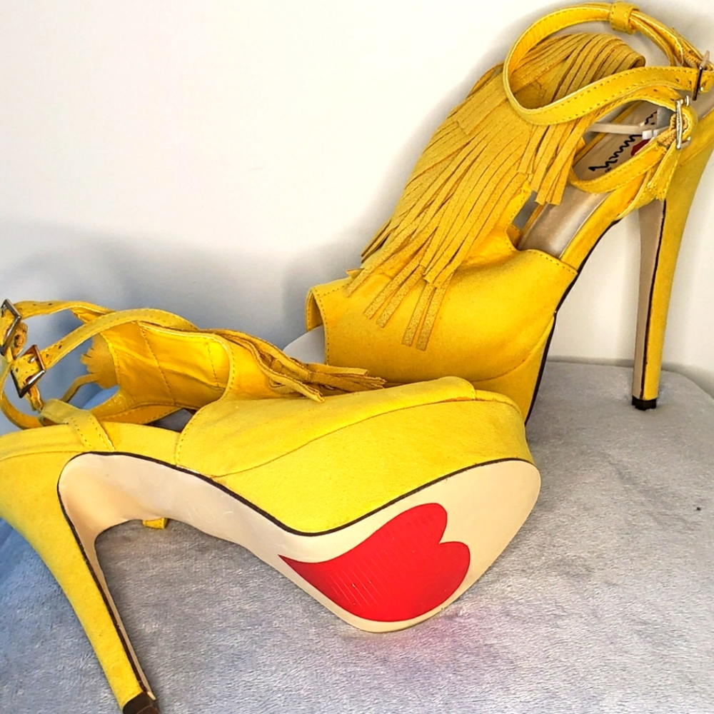 Luichiny soft yellow suede, 5" heels with 1.5" platform